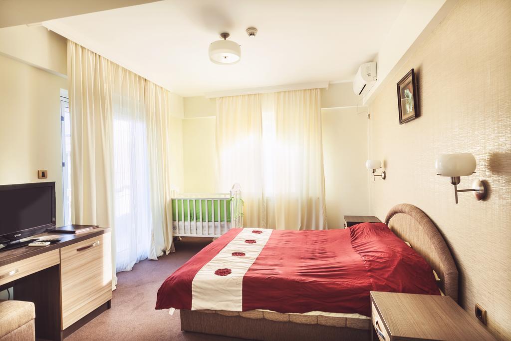 Hotel Kole Čačak Rum bild